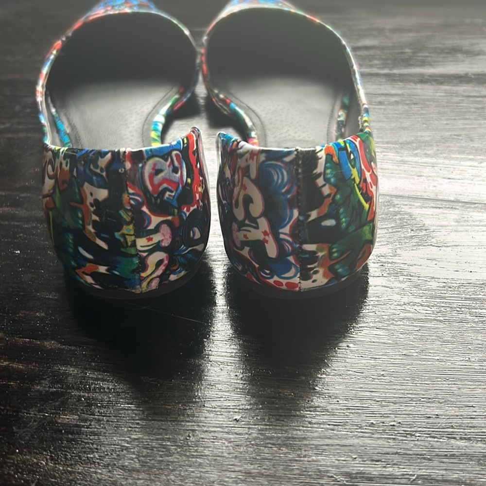 Steve Madden Graffiti Flats - Picture 3 of 6